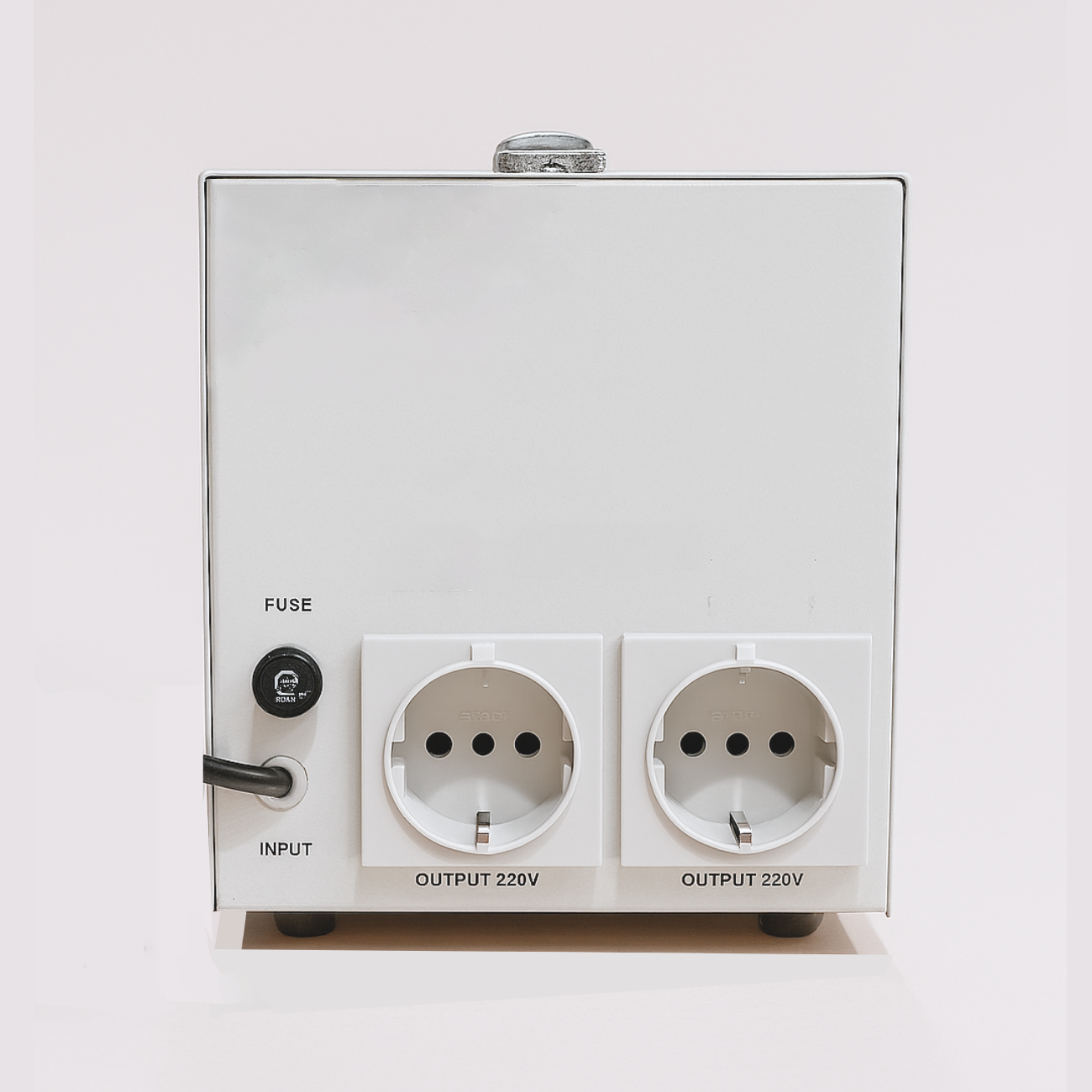 Estabilizador de voltaje AVR Monofásico 1 KVA / 800 Watts